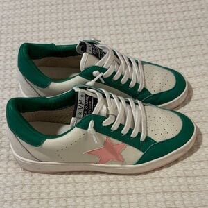 Vintage Havana White Leather Sneakers with Green Trim and Pink Star